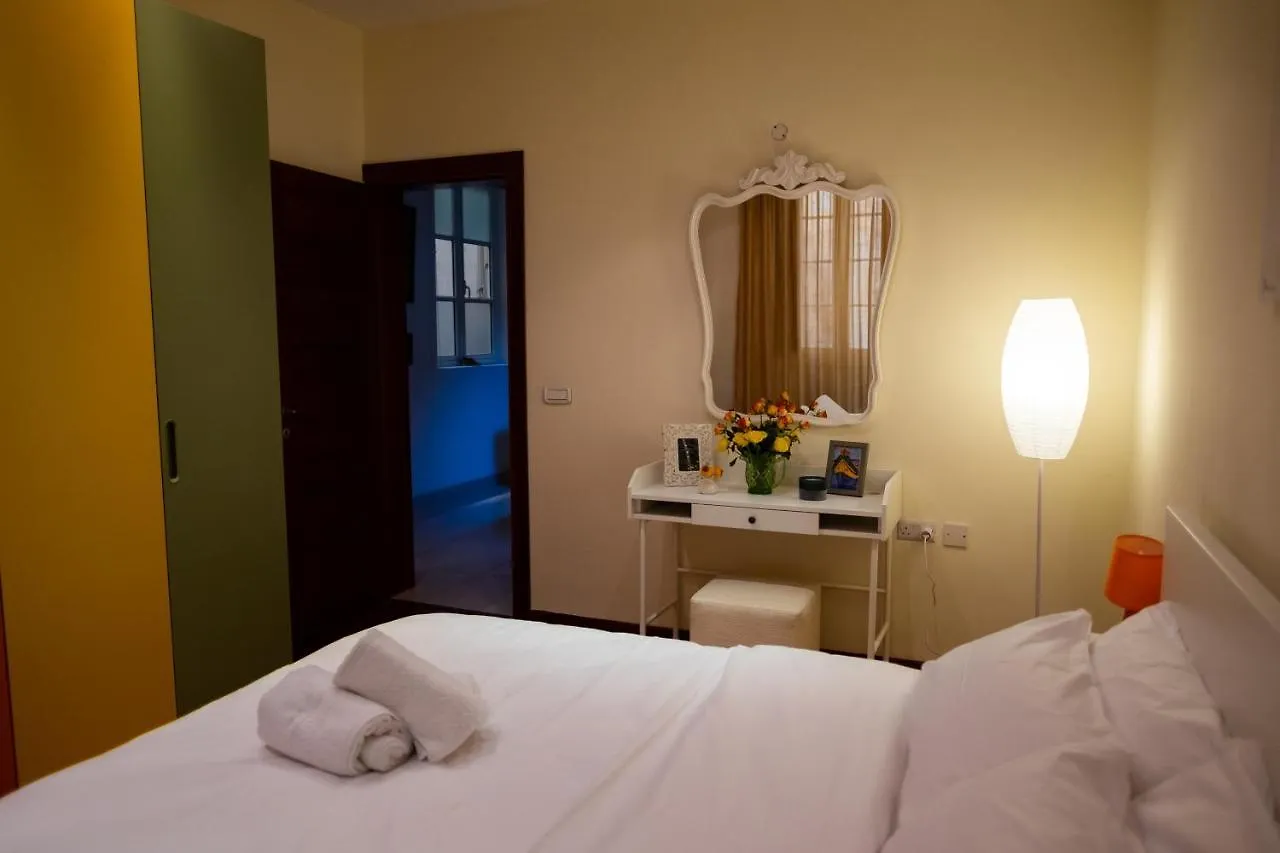 Valletta Collection - Merchant Str Apartment With Large Yard
