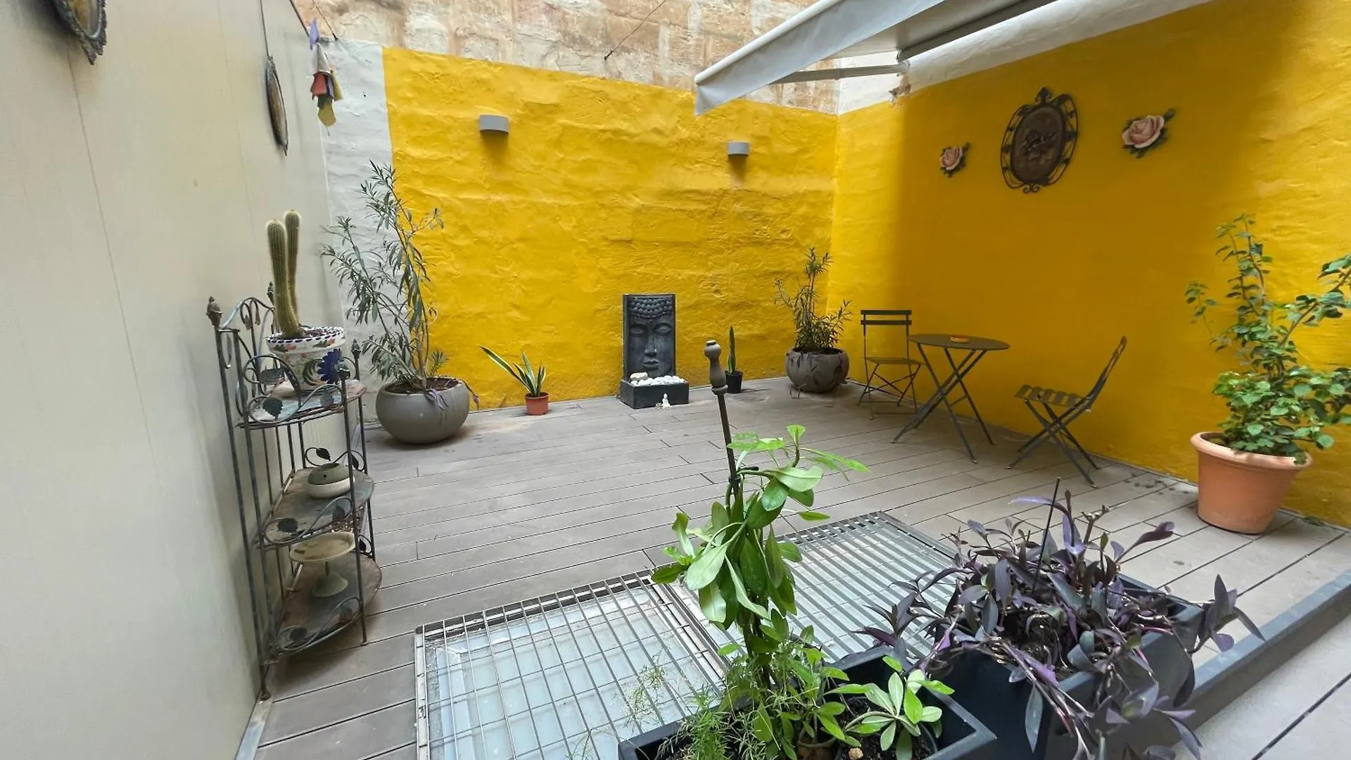 Valletta Collection - Merchant Str Apartment With Large Yard